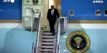 L'arrivo di Trump in Cina: l'atterraggio a Pechino
