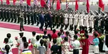 Xi accoglie Trump a Pechino, via al summit Usa-Cina