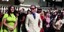 Garden party con dj set a Buckingham Palace, alla consolle c'e' Re Carlo