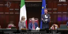 Giachetti si incatena in Aula: "Qui finche' non si sblocca la Vigilanza Rai"