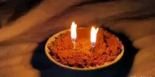 A Gaza City si studia nelle tende alla luce delle candele