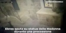 Ebreo sputa su statua della Madonna durante una processione