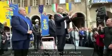 Modena, il sindaco: "L'esempio di cittadini italiani e stranieri intervenuti insieme"