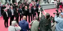 Cannes, serata di stelle: Sharon Stone regina del red carpet