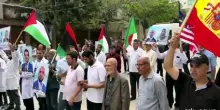 Gaza manifesta per gli attivisti flotilla: "Rendiamo omaggio ad eroi"