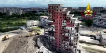 Napoli, crollo Vela rossa: famiglie sgomberate rientrano in case