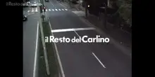 Passa col rosso a tutta velocit&agrave;, tragedia sfiorata