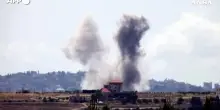 Libano, continuano gli attacchi israeliani a caccia di Hezbollah