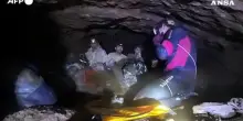 Laos, uomini intrappolati in una grotta: un salvataggio