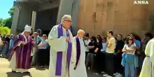 Tragedia alle Maldive, i funerali di Monica Montefalcone e della figlia Giorgia