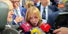 2 giugno, Meloni scherza con i giornalisti: Non vi fate male