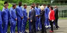 Macron visita la nazionale di calcio francese a Clairefontaine