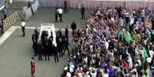 Protesta contro la corrida della Peta all'udienza di Papa Leone XIV