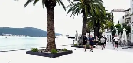 Il jogging di Macron in Montenegro prima del vertice Ue-Balcani