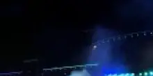 Cesare Cremonini in concerto, sul palco arrivano Jovanotti e Valentino Rossi