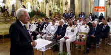 Mattarella riceve suo ritratto a incontro con Marina: Bel quadro, non per il soggetto
