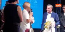 Una donna Ucraina a Calenda: "Ho fatto Instagram solo per lei"