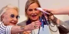 "Simona Ventura: Un Giorno da Direttrice al Carlino, Realizzando il Sogno di Bambina"