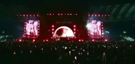 La notte indimenticabile di Achille Lauro allo Stadio Olimpico