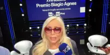 Premio Agnes, Mara Venier: "So' la zia de tutti, fra un po' la nonna"