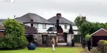 Belfast, casa bruciata nella seconda notte di violenze a nord della citt&agrave;