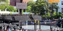 Casa Bianca, arena per arti marziali in allestimento per il compleanno di Trump