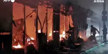 Missili e droni russi su Kiev, vittime e feriti