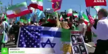 Mondiali, a Los Angeles centinaia di iraniani protestano contro la Repubblica islamica