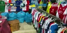Mondiali, la polizia spagnola sequestra oltre 16 tonnellate di articoli contraffatti