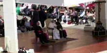 Papa: bene l'accordo Usa-Iran. Prego per pace giusta in Ucraina