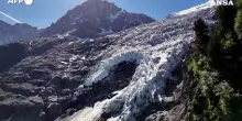L'inesorabile scioglimento del ghiacciaio Bossons nella valle di Chamonix