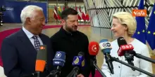 Al via primi negoziati per adesione Ucraina all'Ue, von der Leyen a Zelensky: Congratulazioni