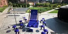 A Milano manca i mare, ma c'&egrave; la sdraio pi&ugrave; grande al mondo