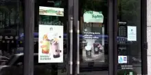 Sudcorea, Starbucks chiusi 15-22 dopo la gaffe sui bicchieri "Tank"