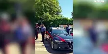 Milano, l'omaggio all'agente municipale morto nell'inseguimento