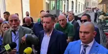 Comitato per la remigrazione consegna firme per la proposta di legge