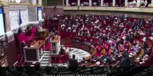 I deputati francesi approvano per la terza volta la legge sul fine vita