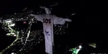 Sisma in Venezuela, il Cristo Redentore si illumina per le vittime