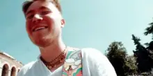 Alfa a sorpresa si esibisce live per le strade di Verona