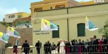 Papa Leone conclude la visita a Lampedusa