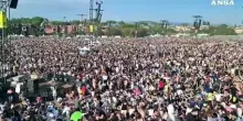 Concerto di Ultimo, l'impressionante colpo d'occhio sul "mare" di fan
