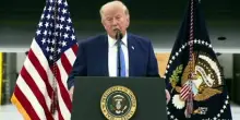 Trump su Truth pubblica meme con Meloni: "Serve ordine restrittivo"