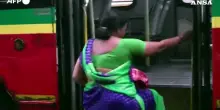 Maltempo in India, le piogge monsoniche si abbattono su Mumbai