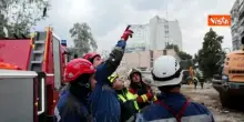 Guerra Ucraina, massiccio attacco russo su Kiev. Missili e droni colpiscono diversi palazzi