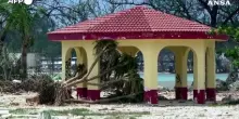 Guam dopo il passaggio del tifone Bavi con raffiche anche a 300 km/h