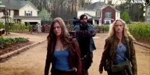 Siamo serie: Revolution, Good American Family, An irrelevant dialogue
