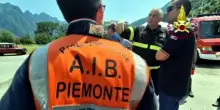Incendi in Piemonte: situazione critica a Premosello per il vento