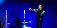Marilyn Manson incendia piazza Ariostea di Ferrara nella prima data del tour italiano