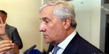 Hormuz, Tajani: serve cessate il fuoco per la libera navigazione