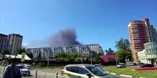 Denso fumo nero su citt&agrave; russa a est di Mosca dopo drone ucraino